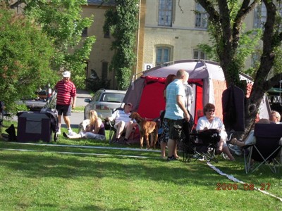 Utst&auml;llning i epletradgarden